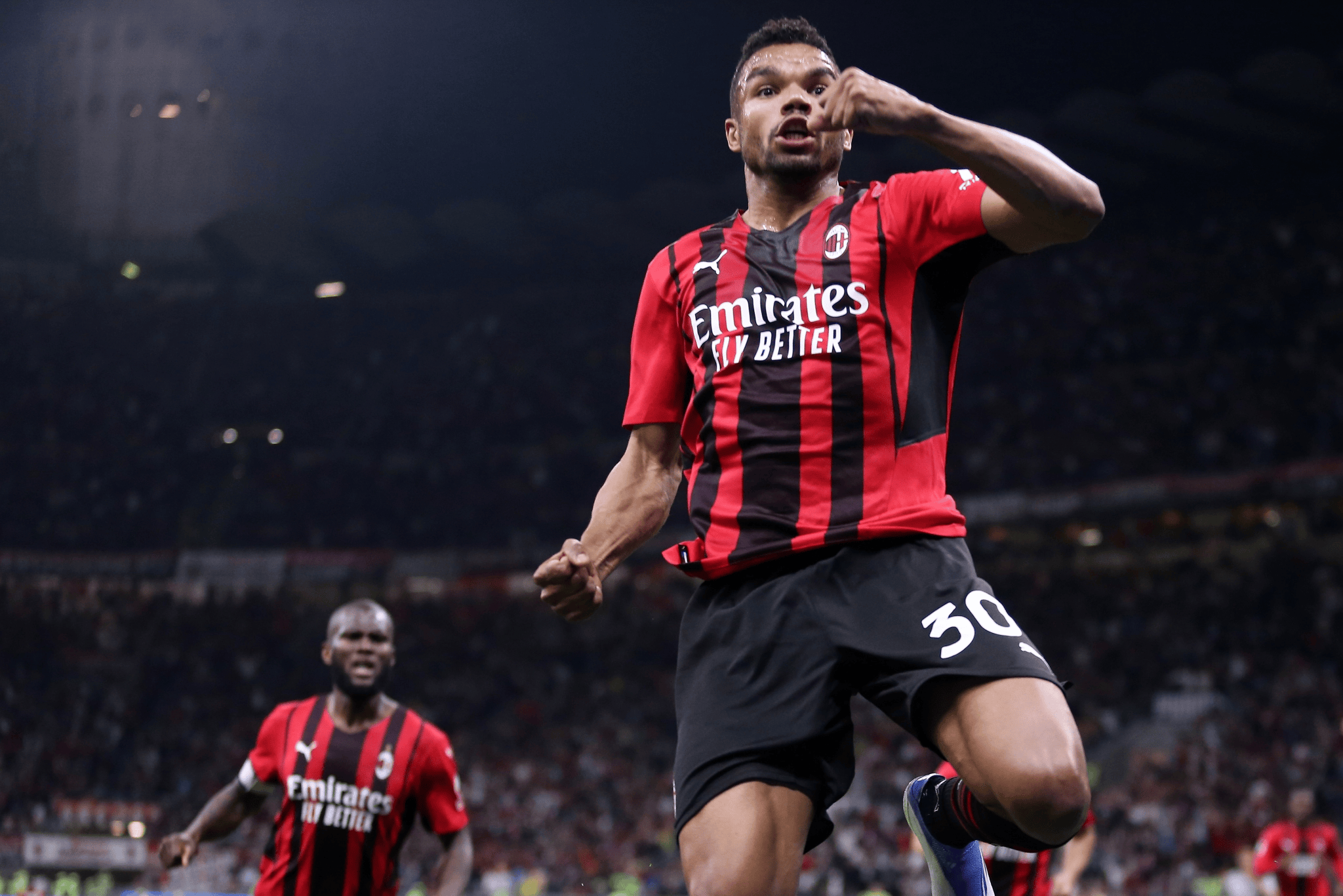 赛后体能课后，皇家社会队长鼓劲备战荷甲，气氛紧张，纪律约束更严格(严阵以待兄弟足球)