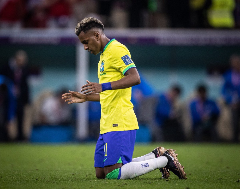 南宫体育-包含内马尔连续七场比赛得分超过关键助攻，篮网挑战极限！的词条